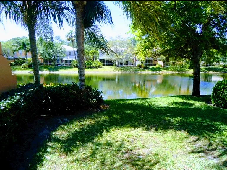 58355 Cove Cir — Photo 10