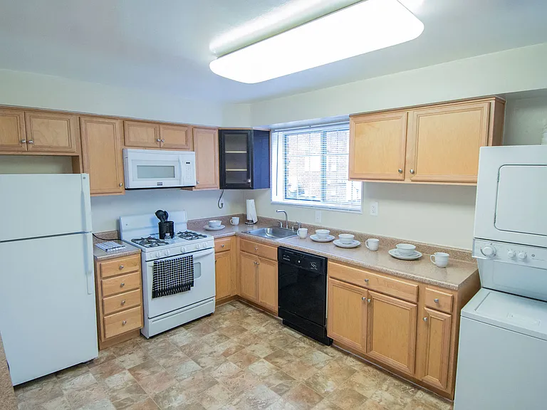 Brookville Townhomes — Photo 98