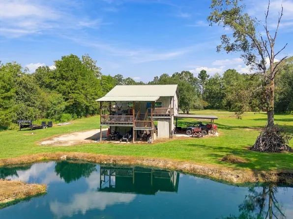 14346 Pine Park Dr, Walker, LA 70785