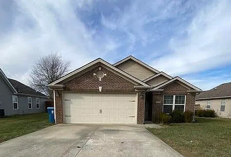 3 bed, 2.0 bath, 1344 sqft, $2,095 — Photo 3