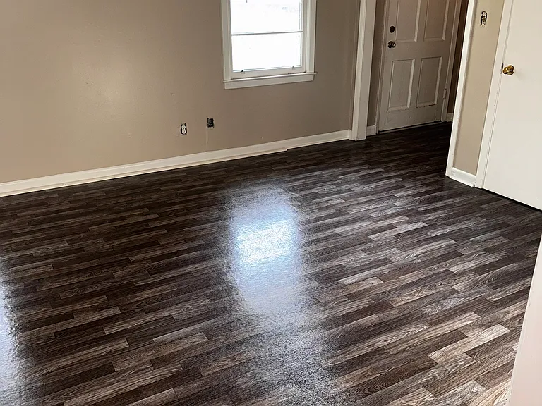 1108 N Washington St — Photo 11