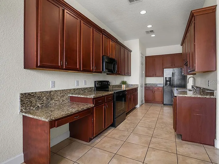 2121 Painter Ln — Photo 8