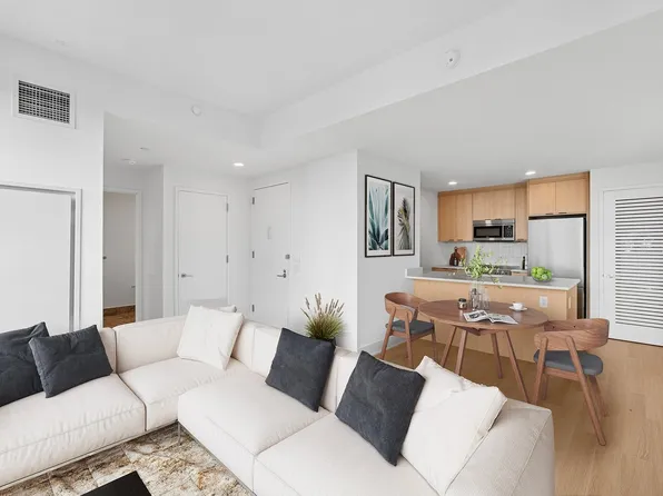 499 President Street image 5 of 37