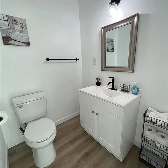 1445 S Cloverdale Ave #1 — Photo 6