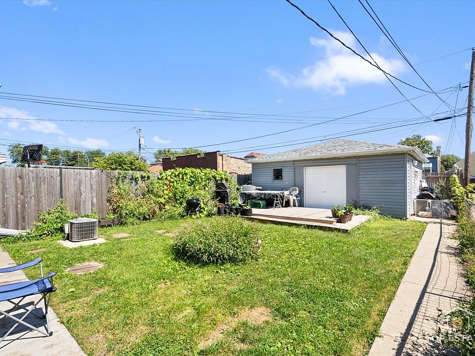 2nd image of 2423 S 57th Ct