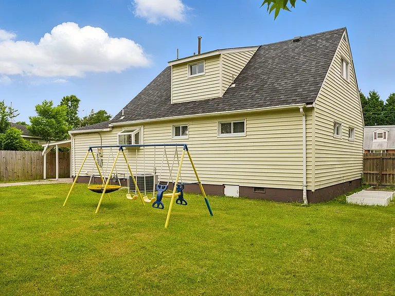 4857 Westgrove Rd — Photo 23