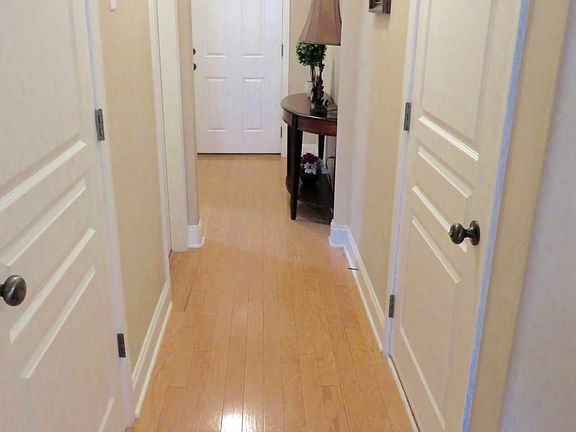5th image of 1425 Hazelgreen Way