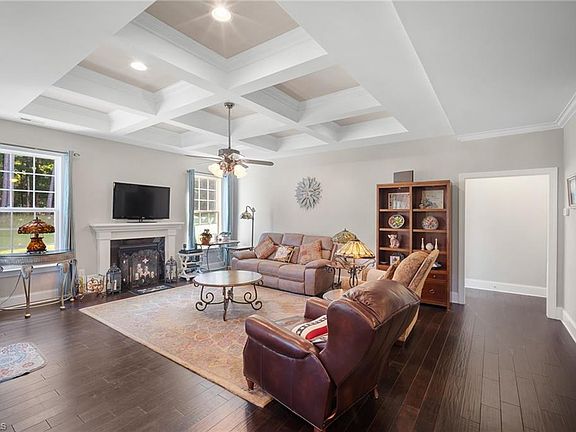 3rd image of 6908 River Gate Ct