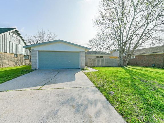 2nd image of 13423 Candleshade Ln