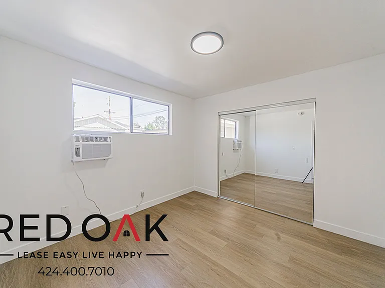 252 W Elm Ave #F — Photo 13