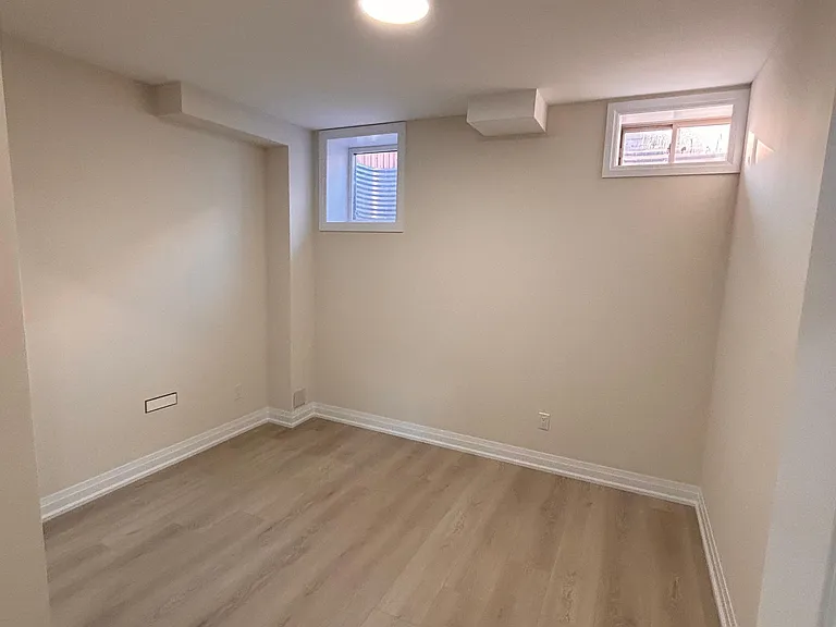 2445 Charles Cornwall Ave #BASEMENT — Photo 13