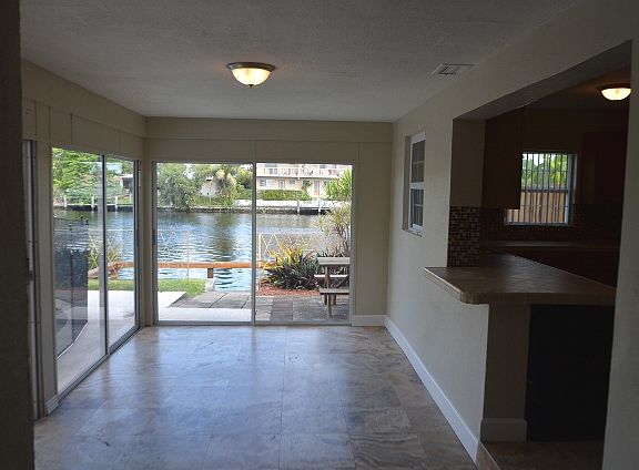 5th image of 3009 NW 9th Ave