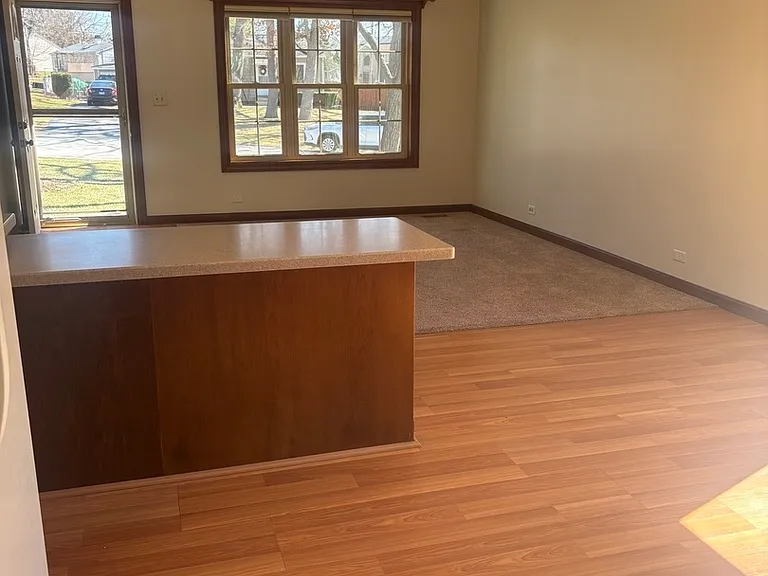 7718 Butternut Ct — Photo 4
