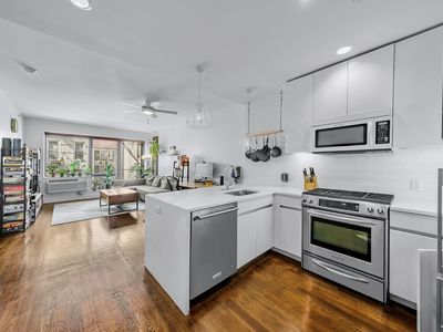 11-25 45th Ave #3D, Long Island City, NY, 11101