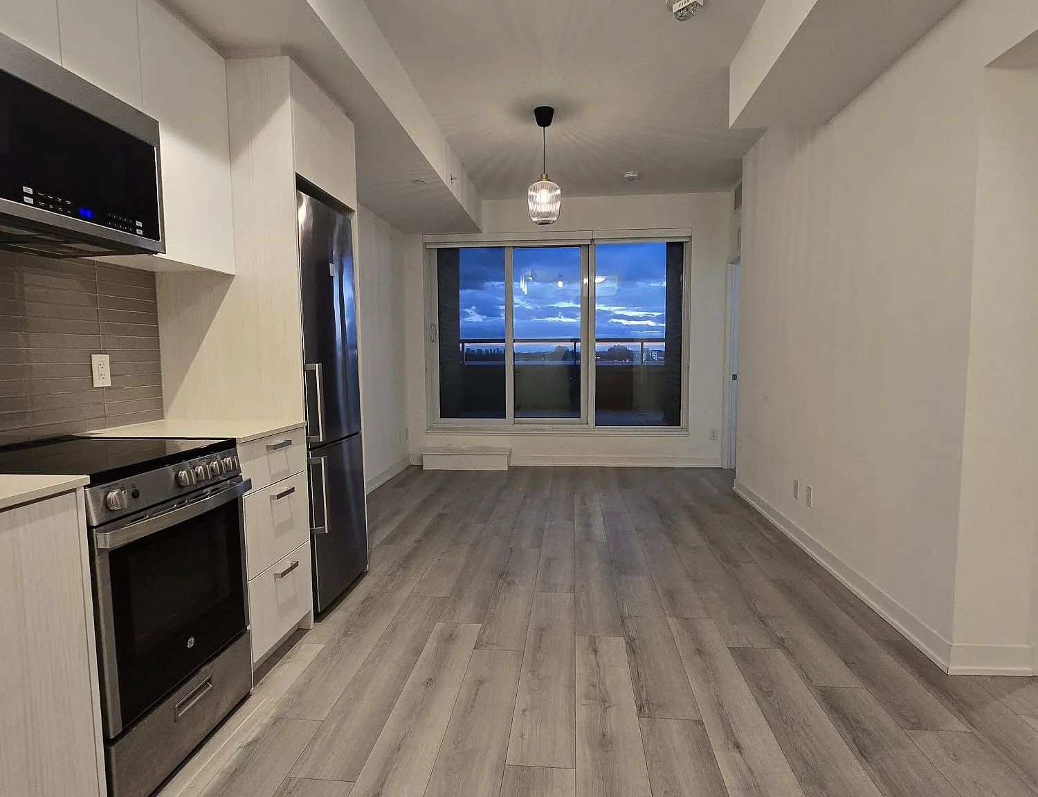 Scout Condos — Photo 3