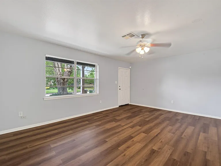 4118 Sunflower St — Photo 30