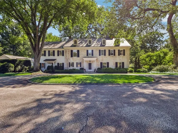 1199 W Hill Dr, Gates Mills, OH 44040