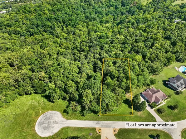 78 Indian Ridge Dr, Aurora, IN 47001