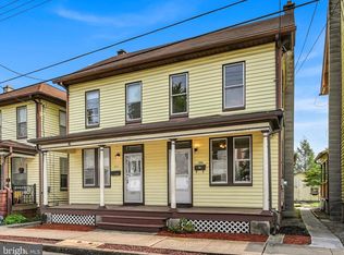 204-206 W Carpenter Ave, Myerstown, PA 17067