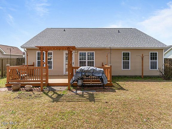 4th image of 4893 Beech Tree Drive SE