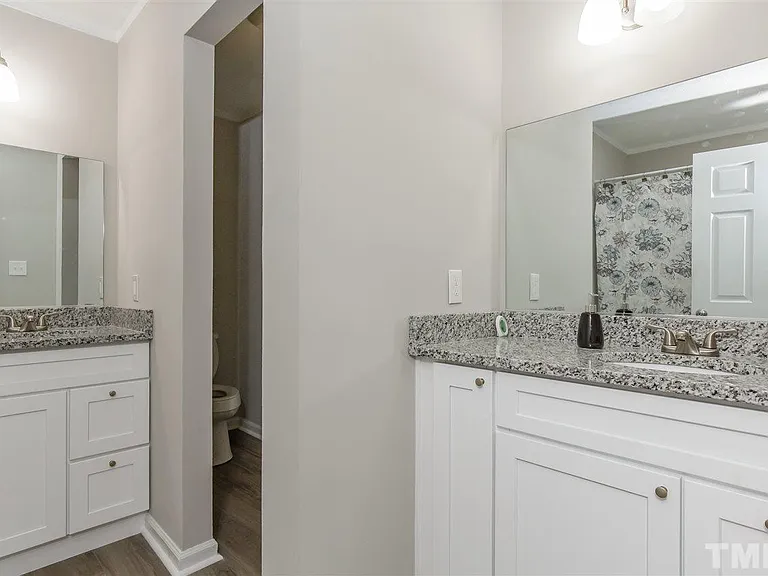 318 Wilson St — Photo 9