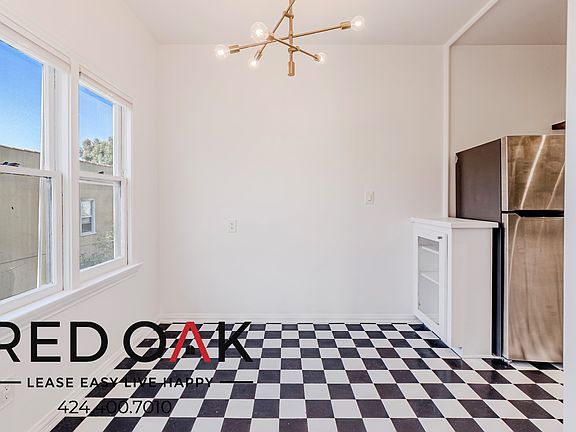 4th image of 180 S Sycamore Ave #201