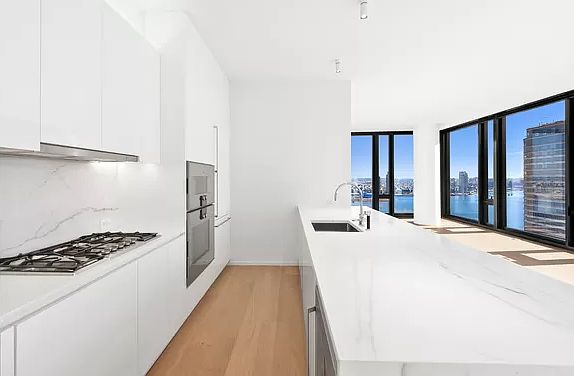 1st image of 695 1st Ave #37D