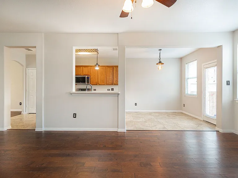 1509 Heron Dr — Photo 11