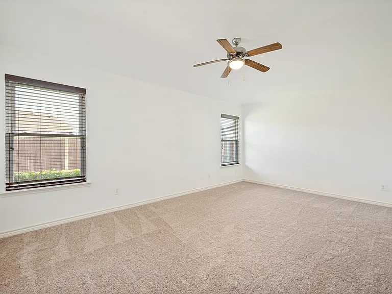 2683 Lake Ridge Dr — Photo 11