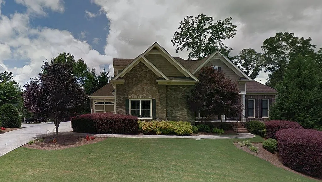 6001 Oakbrook Ct photo 1