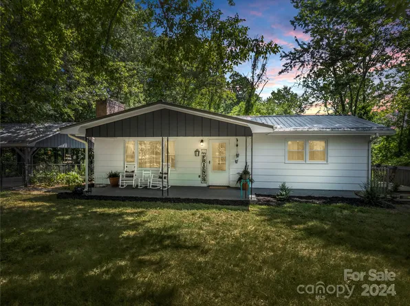 143 Hannahs Dr, Fletcher, NC 28732