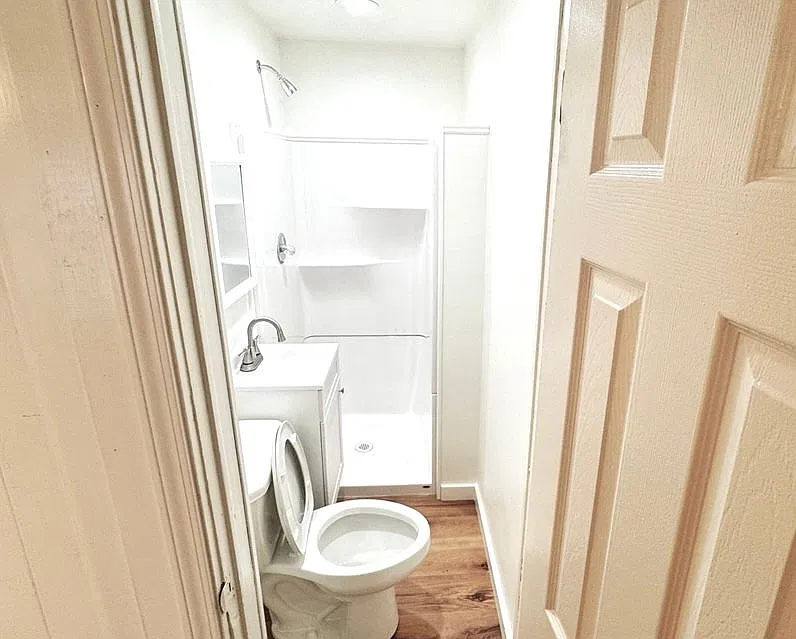 1 bed, 1.0 bath, 700 sqft, $1,050 — Photo 3