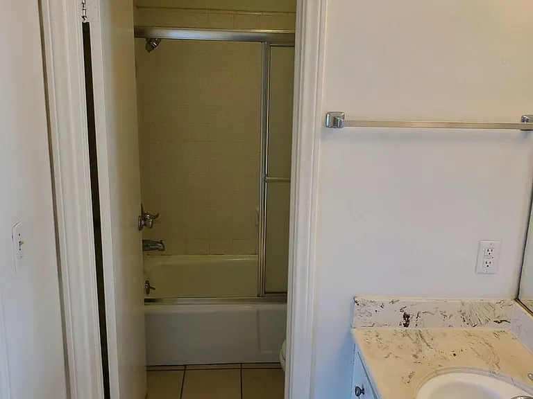 12611 Caswell Ave — Photo 7
