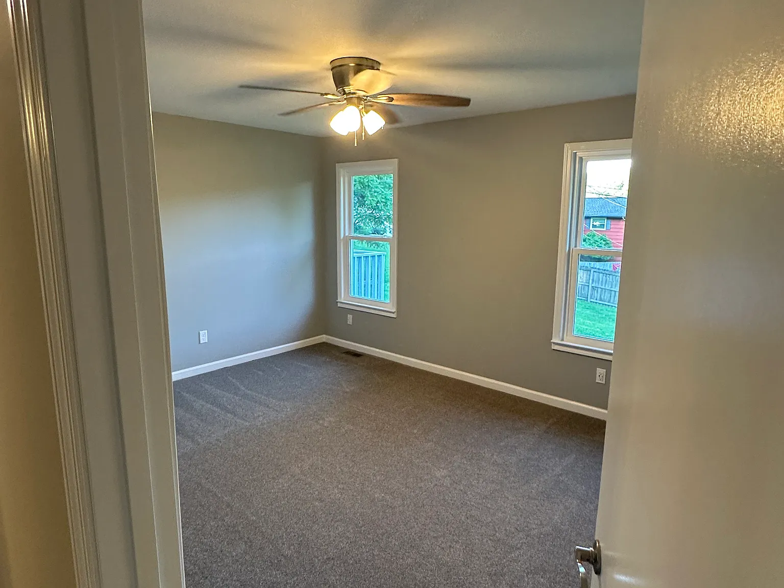 3 bed, 1700 sqft, $2,300 — Photo 2