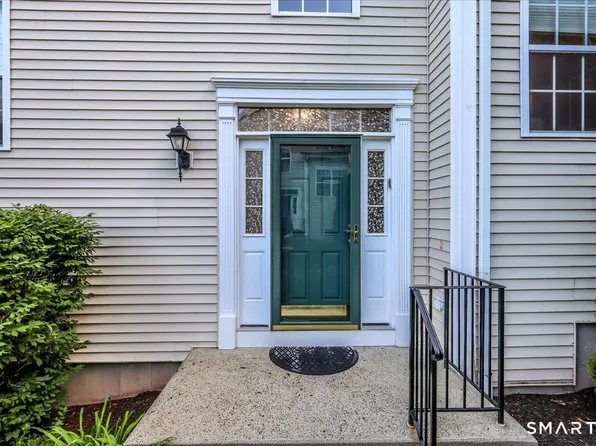 2101 Eaton Court #2101, Danbury, CT 06811