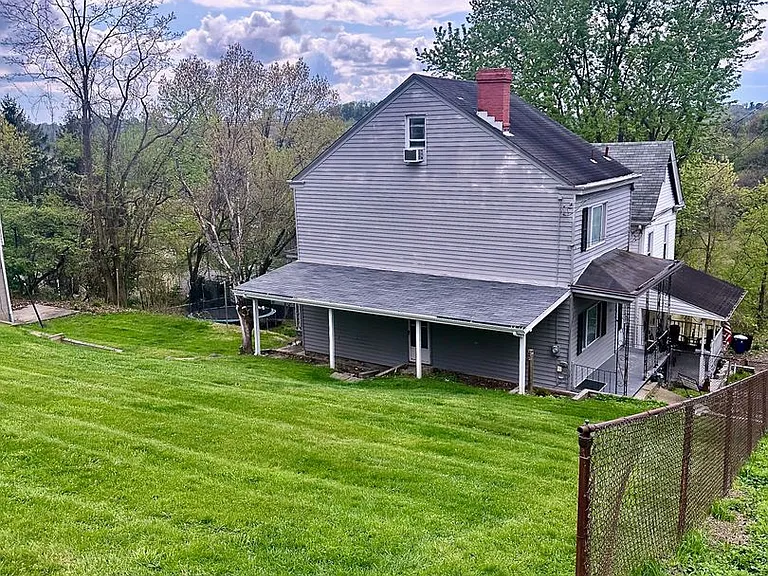 1407 Virginia Ave — Photo 7