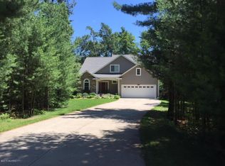 7368 Hyde Park Rd, Whitehall, MI 49461