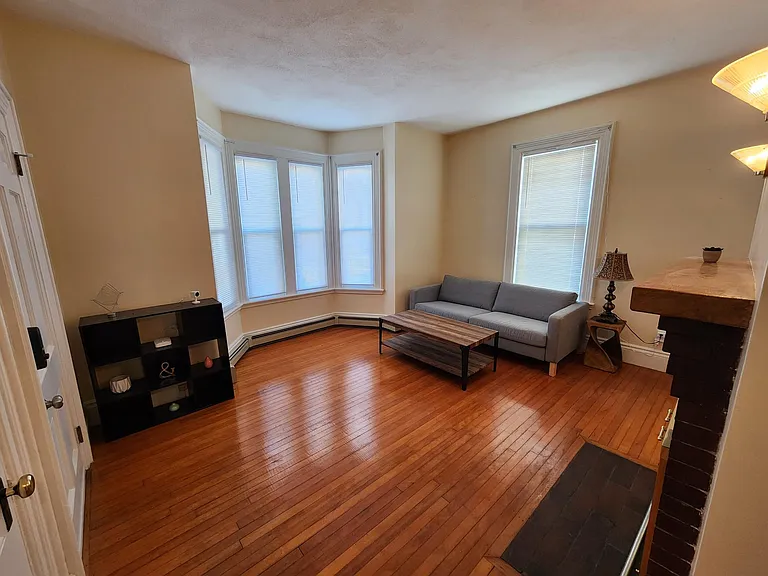 66 Brook St — Photo 23