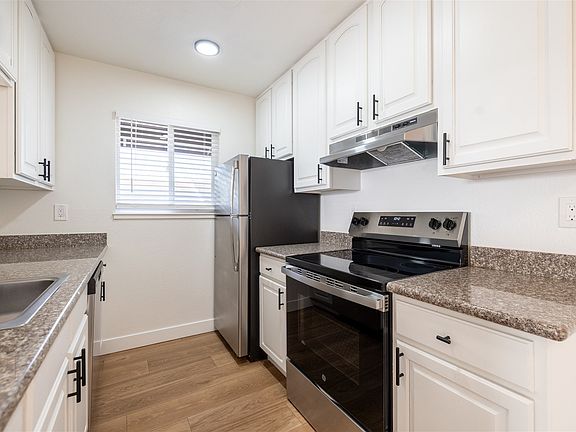 4th image of 3900 Horner St APT 225