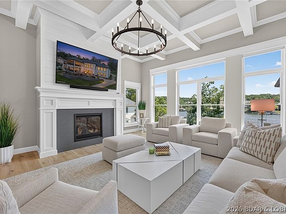 3rd image of 620 Brookhaven Ln