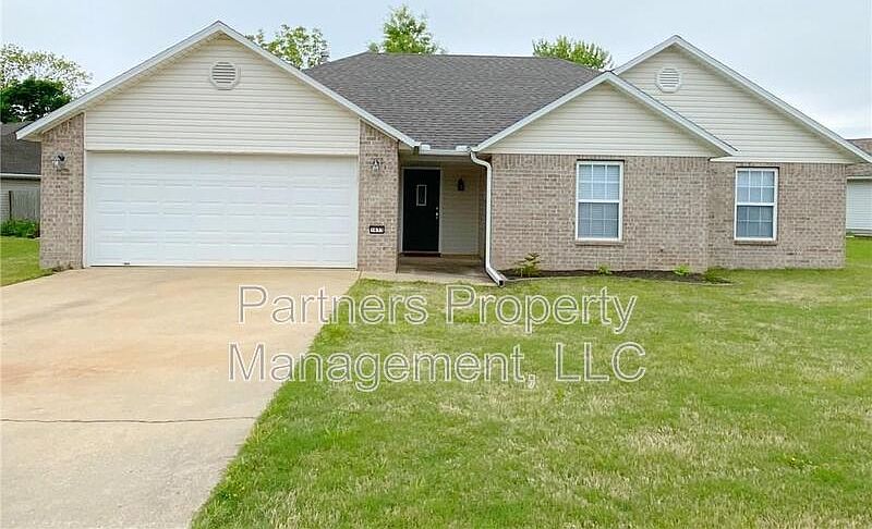 1st image of 1633 S Tally Ho Dr
