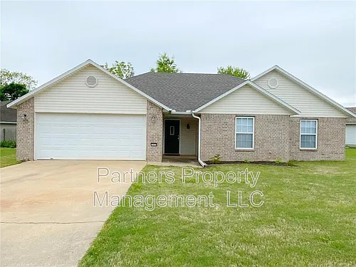 1633 S Tally Ho Dr Photo 1