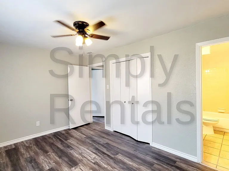 2602 Bliss St — Photo 14