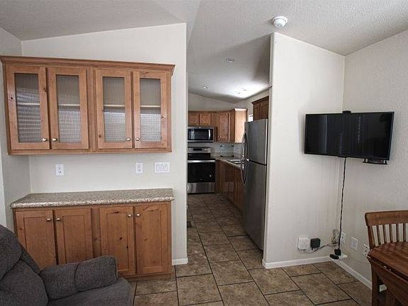 4th image of 1703 N Thornton Rd #303