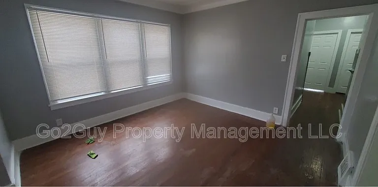 14883 Holmur St — Photo 5