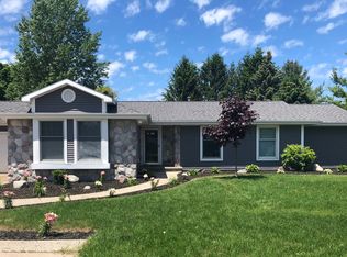 3859 Country Club Rd, Petoskey, MI 49770