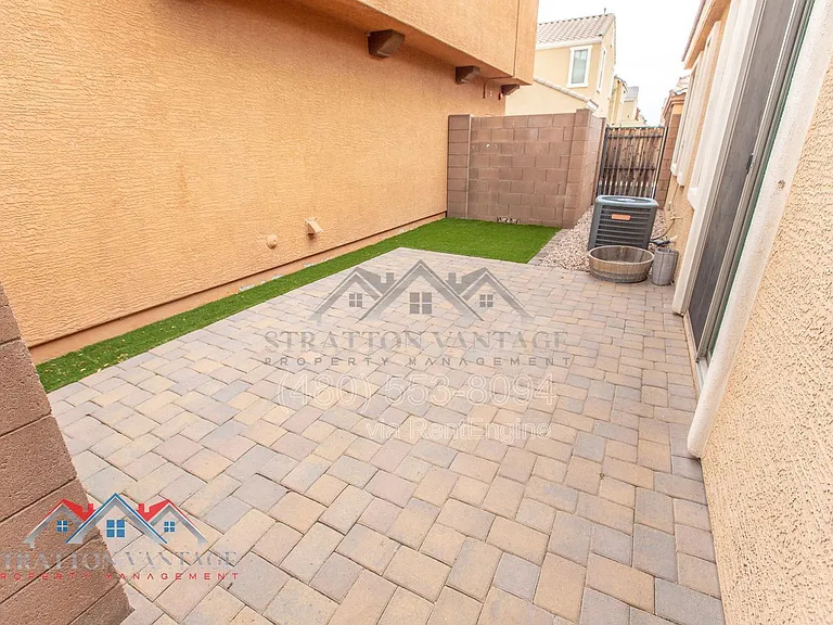 2728 E Megan St — Photo 21