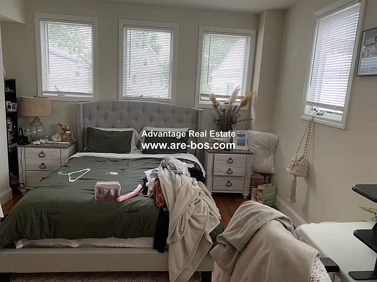 260 Salem St #2 — Photo 10