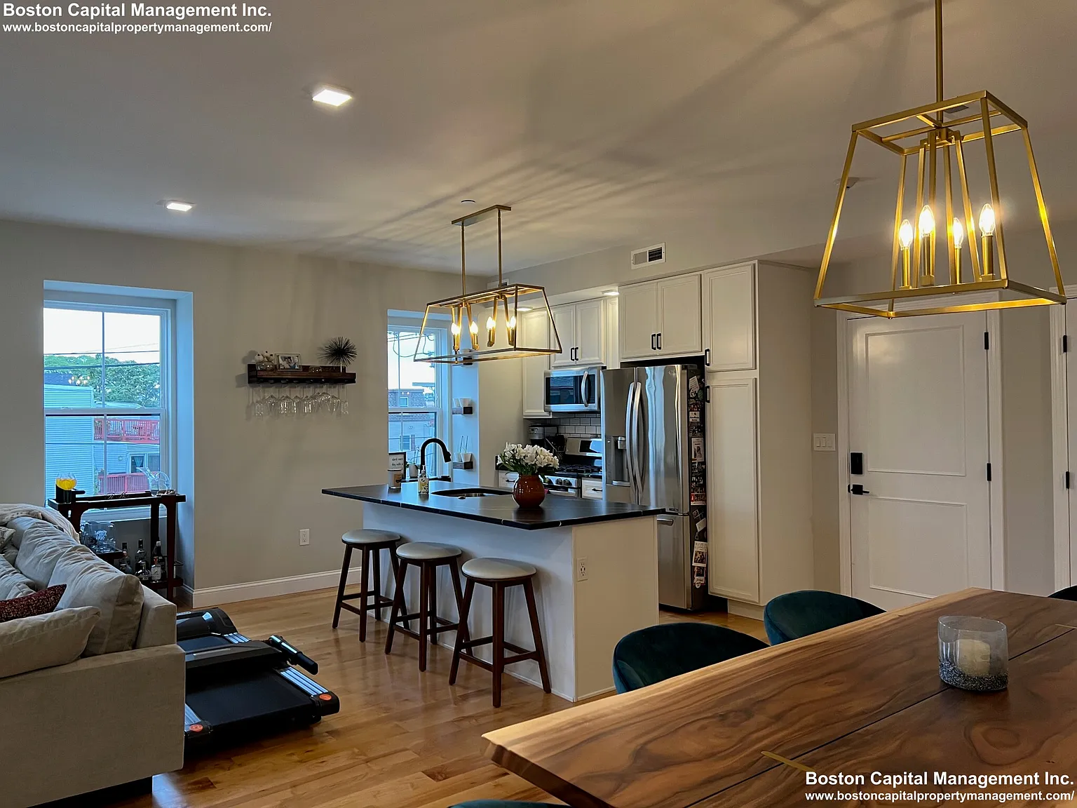 2 bed, 2.0 bath, 1205 sqft, $3,695 — Photo 4