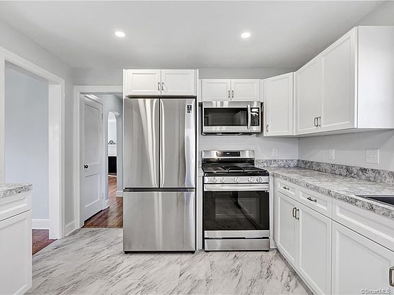 2nd image of 168 New Haven Ave